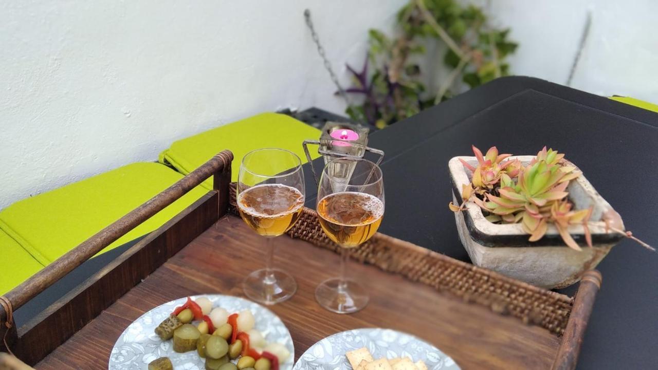 Naturalia: La Casita Con Patio Caceres Ngoại thất bức ảnh