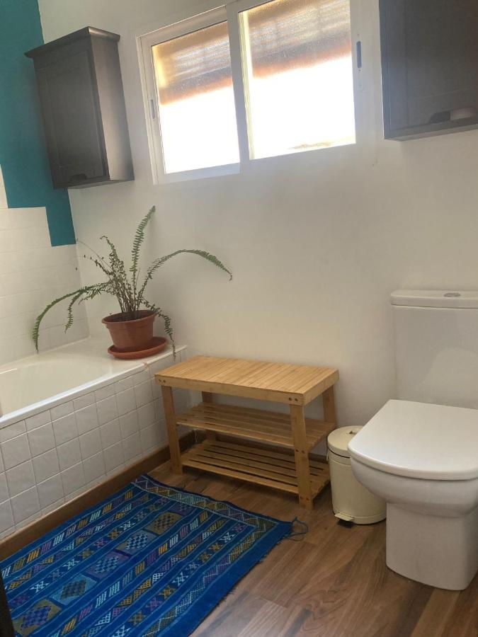 Naturalia: La Casita Con Patio Caceres Ngoại thất bức ảnh
