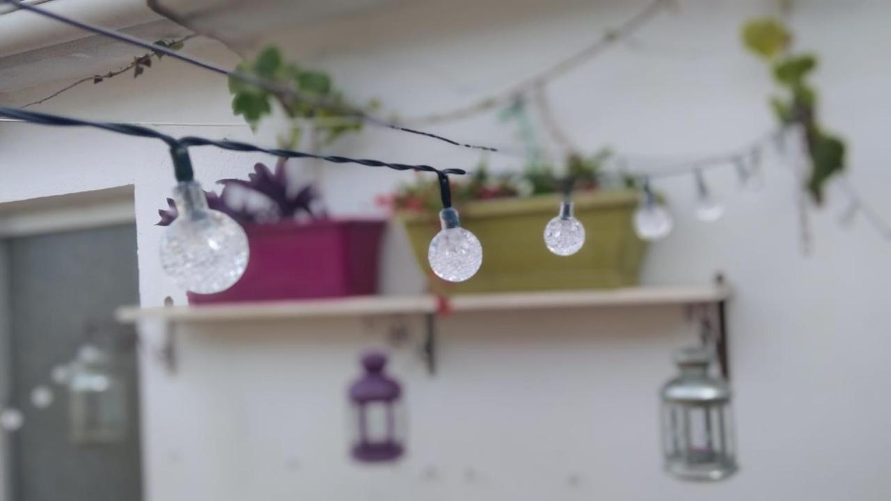 Naturalia: La Casita Con Patio Caceres Ngoại thất bức ảnh