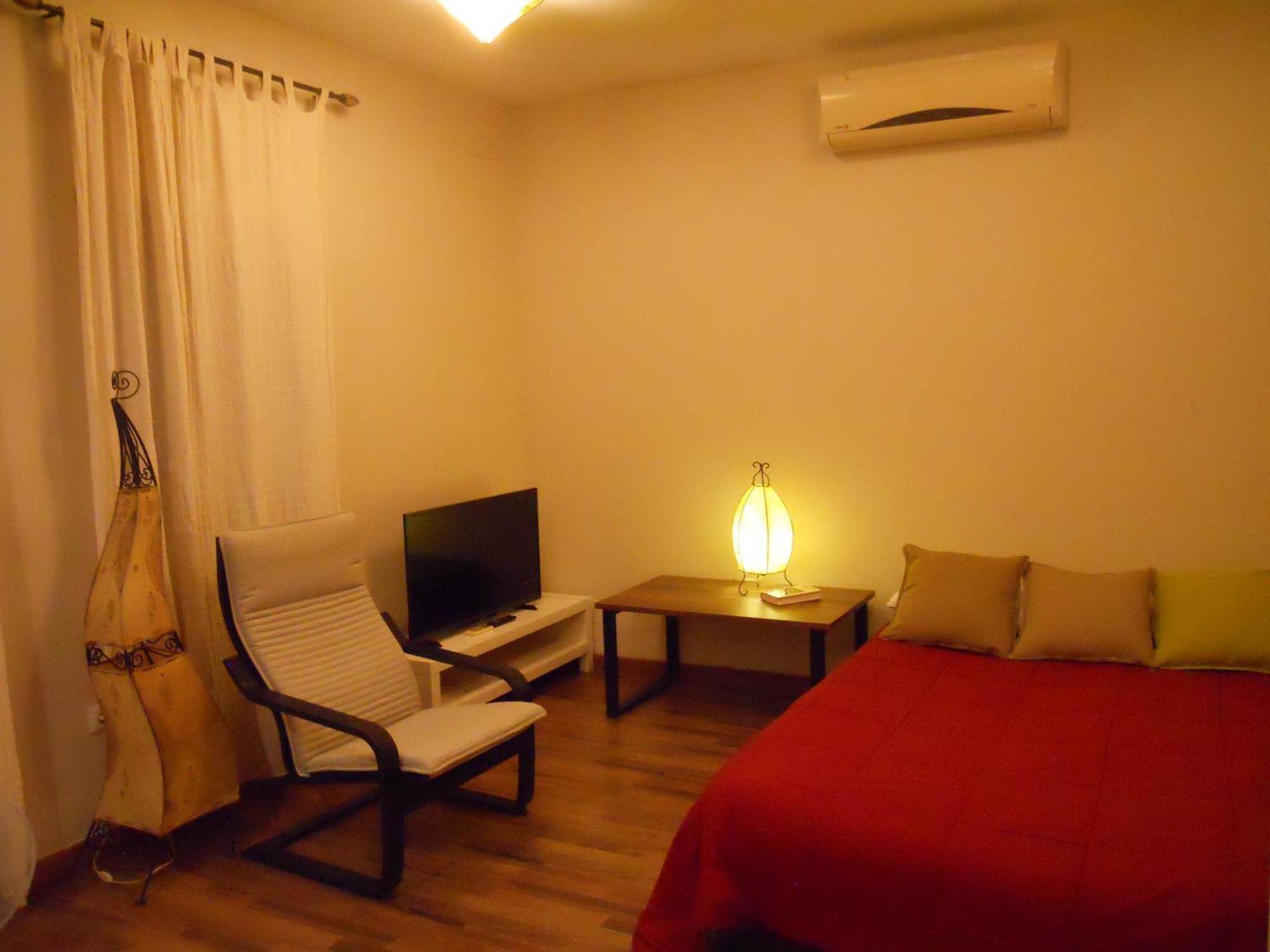 Naturalia: La Casita Con Patio Caceres Ngoại thất bức ảnh