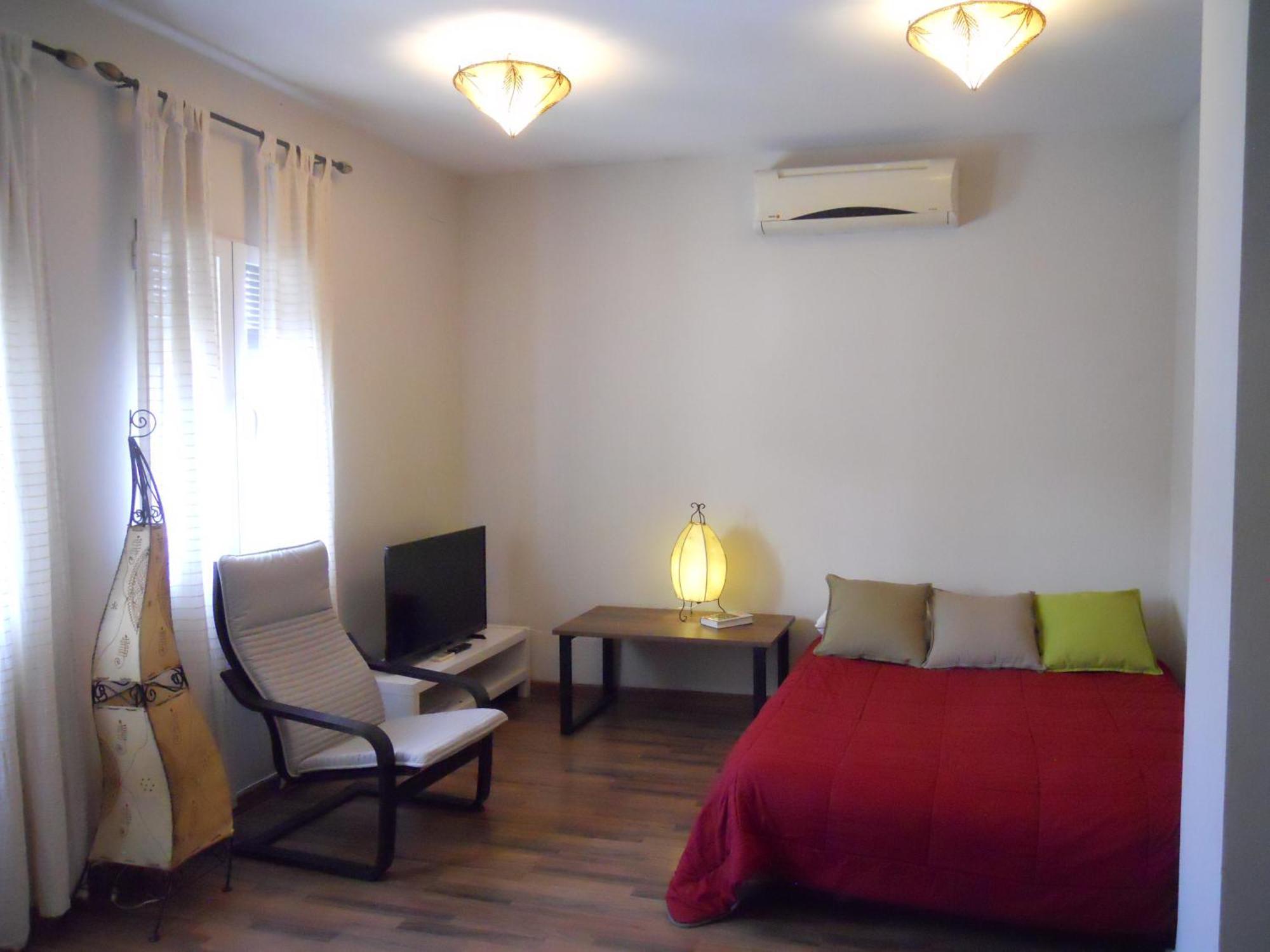 Naturalia: La Casita Con Patio Caceres Ngoại thất bức ảnh