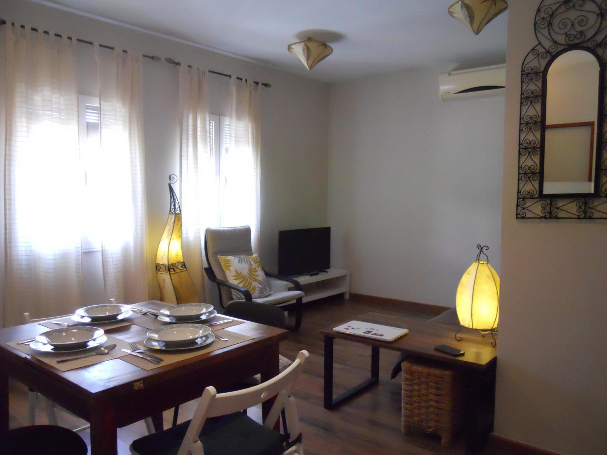 Naturalia: La Casita Con Patio Caceres Ngoại thất bức ảnh